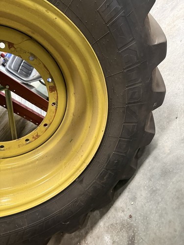 Tractor tyre 600 70r30 - tractor,