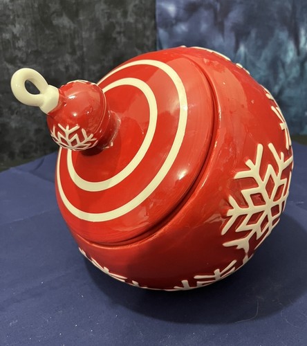 Collectible holiday ceramic - collectible,