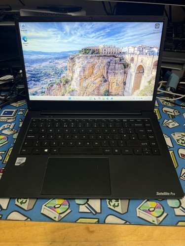Dynabook satellite - dynabook,