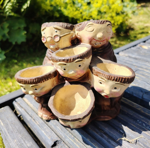 Egg holder depicting group - egg,