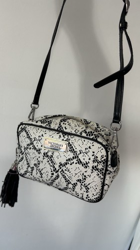 Victoria secret black and - victoria,