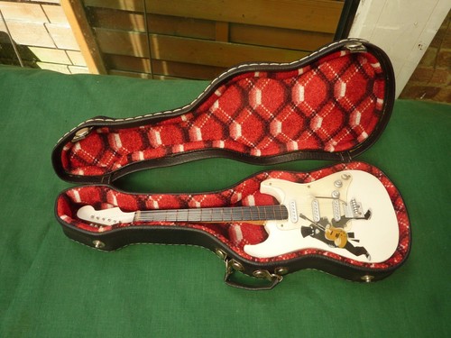 Miniature replica guitar - replica,