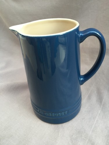 Creuset stoneware pitcher - le,