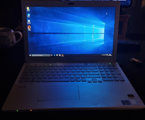 Sony vaio svs151a12m laptop - sony,