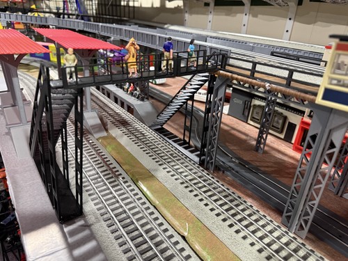 Scale catwalk walkway - catwalk,
