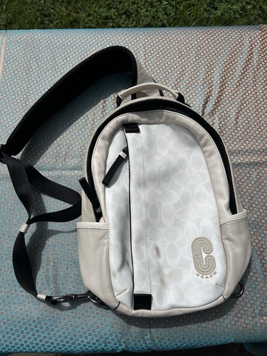 Coach signature sling bag - coach,