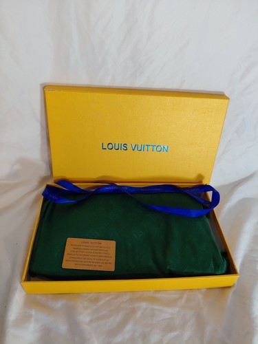 Louis vuitton green shawl - green,