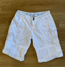 White Mantaray Cargo Summer