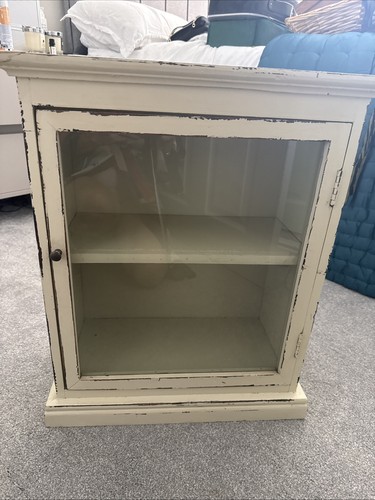 Gorgeous vintage cabinet can - gorgeous,