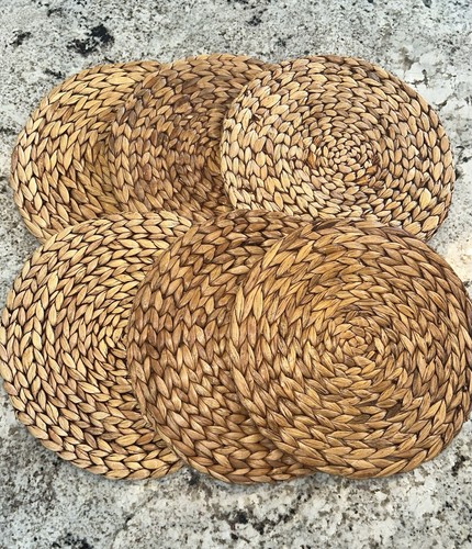 Set brown braided wicker - of,