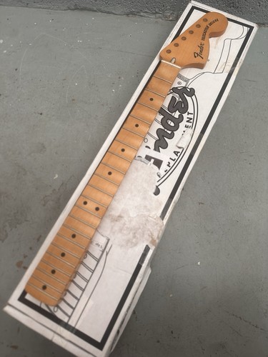 Fender road worn - road,