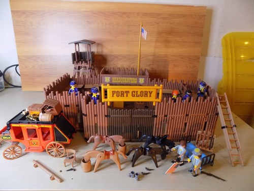 Vintage playmobil fort - playmobil, glory