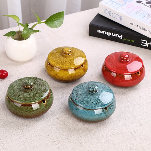 Round ceramic ashtray with - round,