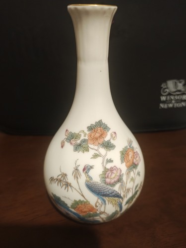 Wedgwood vintage kutani crane - vintage,