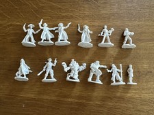 12 Reaper Bones plastic
