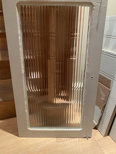 Pieces fluted glass - of, in