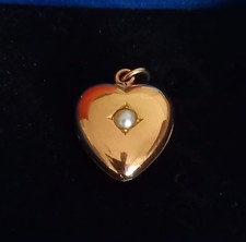 15ct Yellow Gold Heart Locket