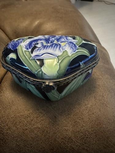 Hand painted porcelain - porcelain, trinket