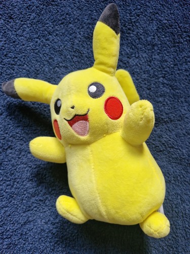 Official pokémon pikachu - pokémon,