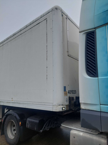 4m tri axle storage - 13.6m,