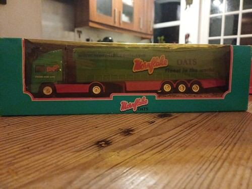 Corgi 59573 erf curtainside - erf,