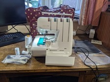 HUSQVARNA VIKING AMBER S100 OVERLOCKER sewing machine