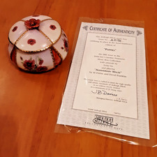 ARDLEIGH ELLIOTT MUSIC BOX. "