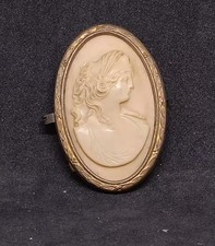 cream celluloid Early Plastic gilt framed lady cameo Pin Badge brooch Vintage.