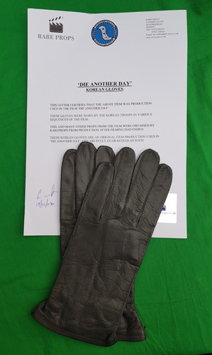 Prop leather gloves - , production