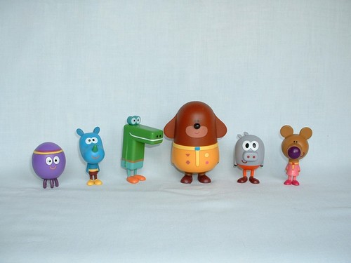 Hey duggee squirrel figurine - hey,