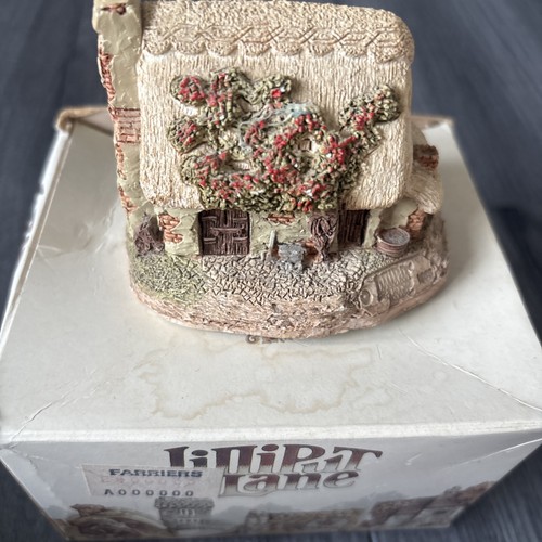 Lilliput lane the farriers inn - lane,