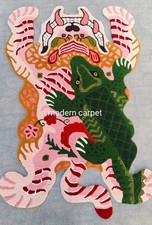 Tibetan tiger rugs - tiger, feet