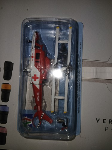 Italeri 100 helicopter - 1/100,