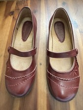 GENUINE VINTAGE TRUE FORM WINE