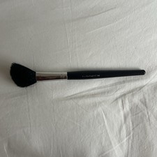 MAC 168 Large Angled Contour