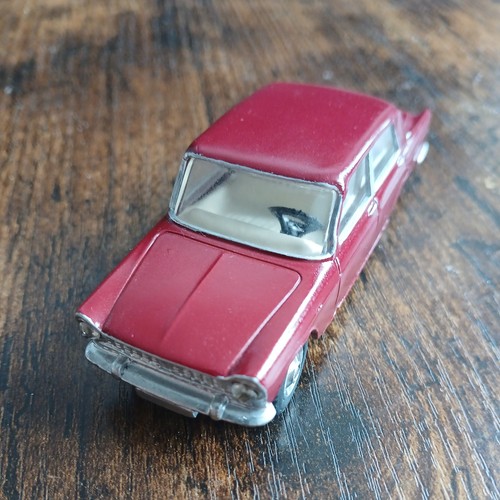 Corgi toys 232 fiat 2100 - #232,