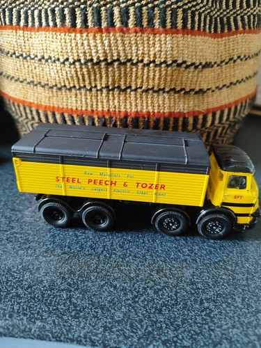 New boxed corgi british - &,