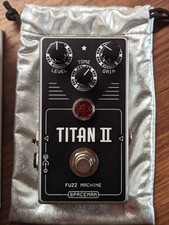 Spaceman Titan II Fuzz Machine Guitar Pedal USA Handmade Boutique Silicon Fuzz