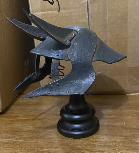 Sideshow helm battle - sideshow,