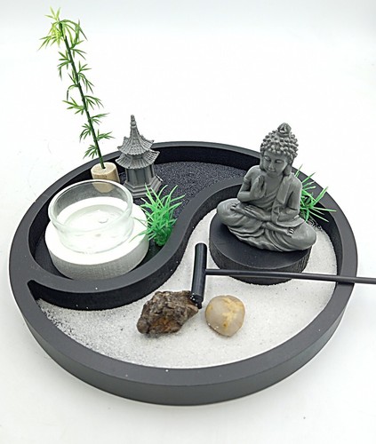 Ying yang buddha - yang,