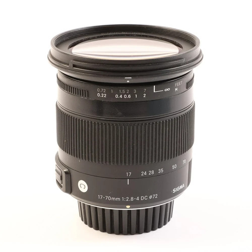Sigma 70mm 4 dc - f/2.8-4, macro