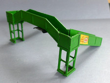 Crescent- Green metal footbridge for twin rail- very good condition. No Box