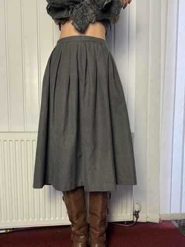 Vintage beau brummel - beau, grey