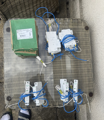 Schneider acti9 10ka - schneider, 1p+n