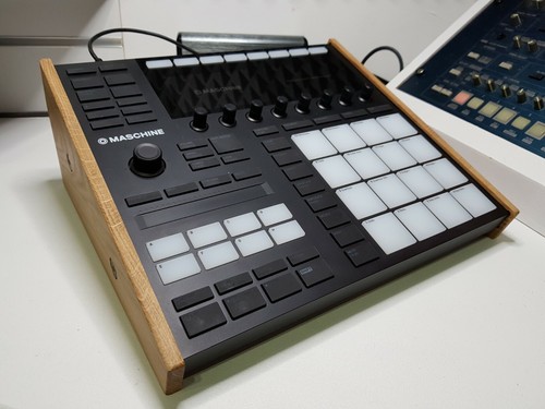 Native instruments maschine - native,