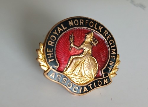 Vintage the royal - royal, norfolk