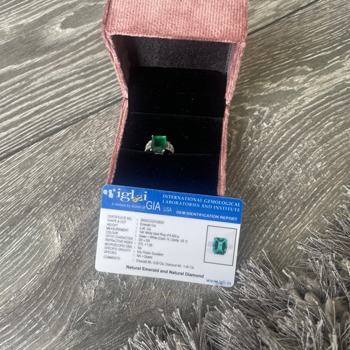 40ct emerald cut natural - 5.40ct,
