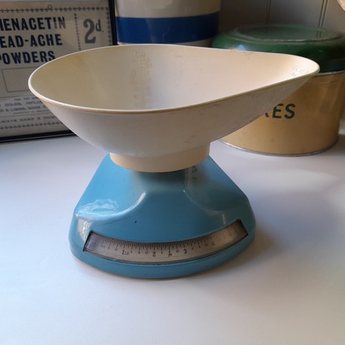 Metal kitchen scales - metal,