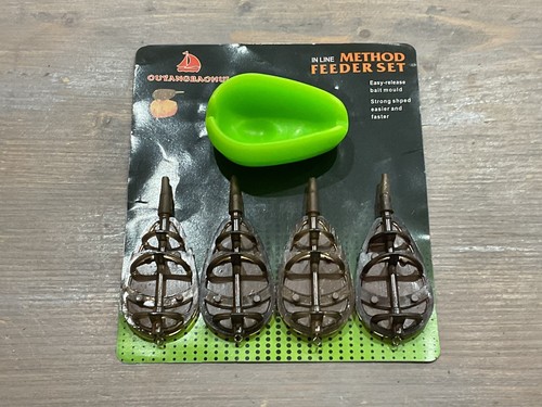 Method feeder set with - feeder, mould