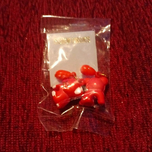 Red white dog plastic - white,